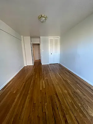 Rented by NYC LUXURY APT RENTALS CO LLC | media 8