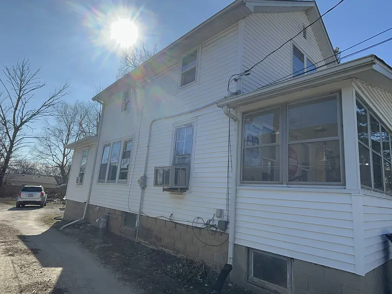 205 E Phoenix Ave #1 — Photo 3
