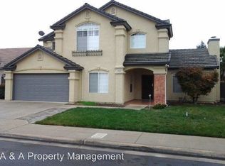 2229 E Brandywine Ln, Fresno, CA 93720