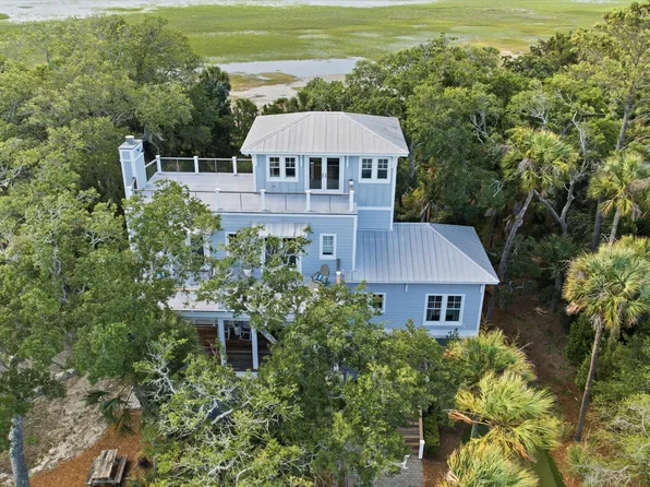 3019 Buccaneer Rd, Isle Of Palms, SC 29451