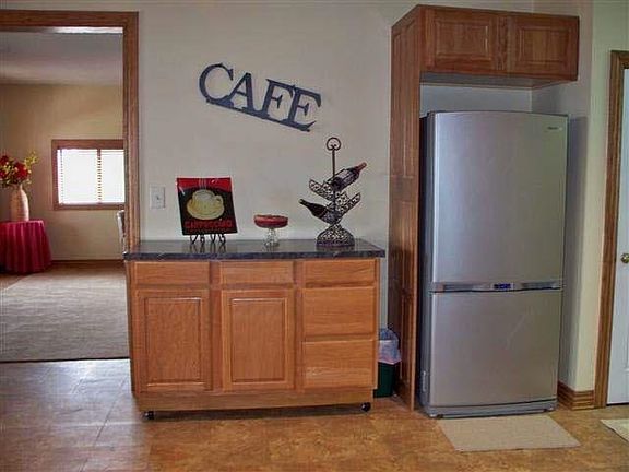5th image of 5595 Kiowa Dr