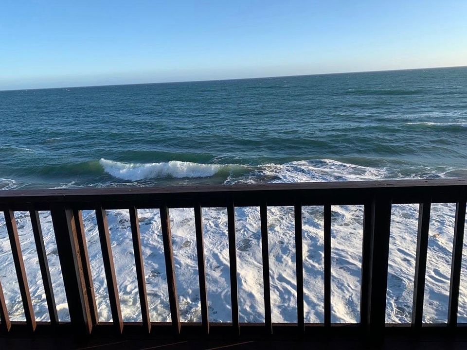 1st image of 20454 Pacific Coast Hwy