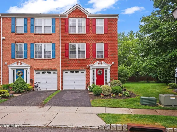 27 Saxton Road, Farmingdale, NJ 07727