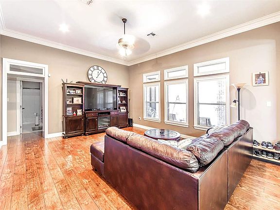 5th image of 158 Westside Blvd