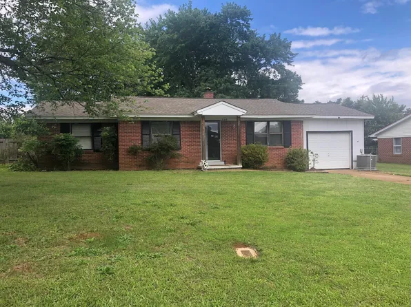 134 Hughes St, Florence, AL 35633