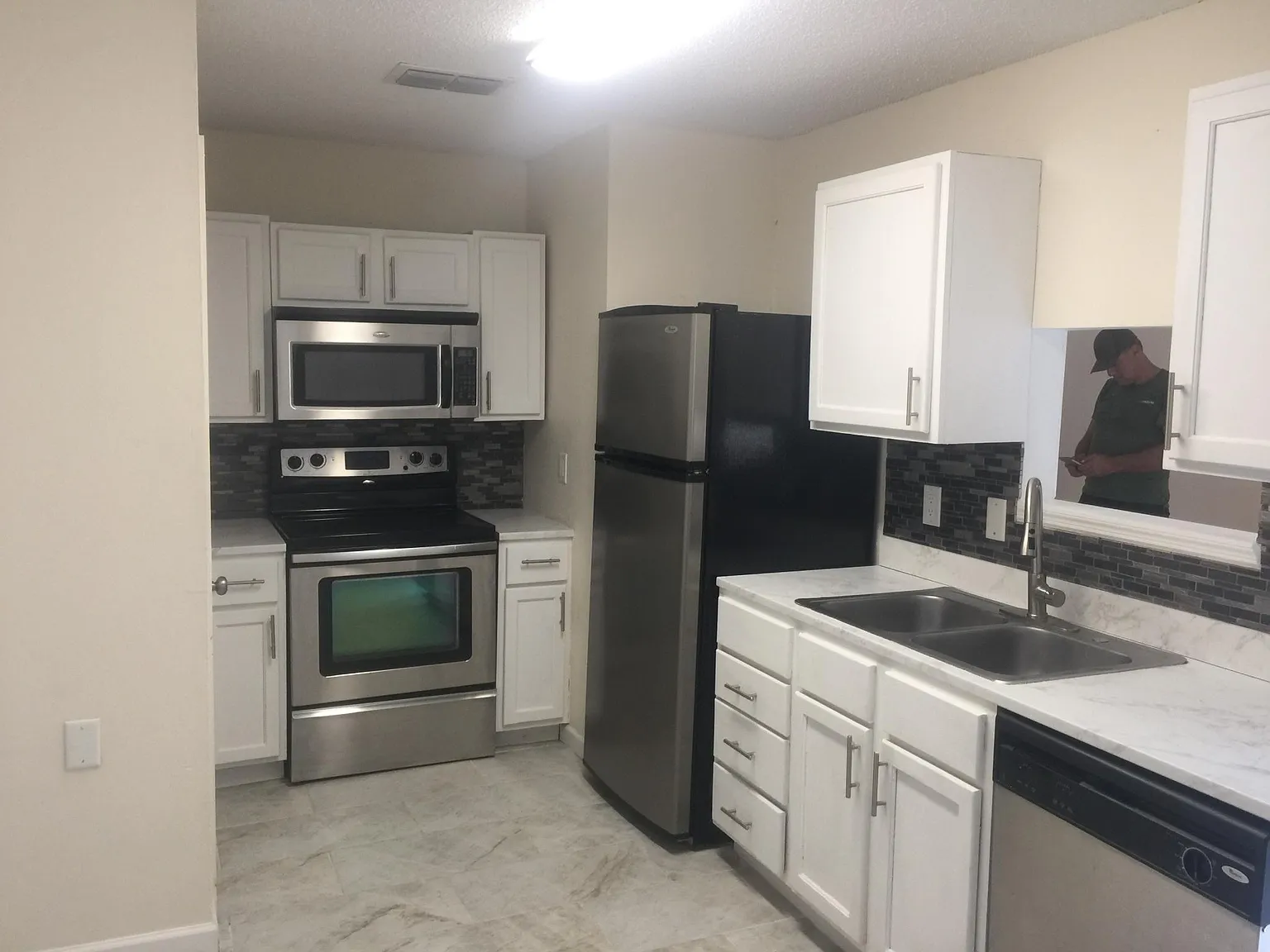 1136 Woodman Way — Photo 3