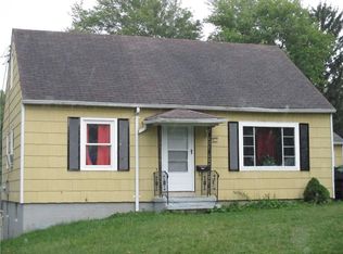 89 Cheltenham Rd, Rochester, NY 14612