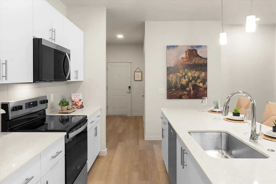 Modern Kitchen with Stainless Steel Appliances