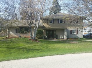 3216 Wander Ln, Racine, WI 53406