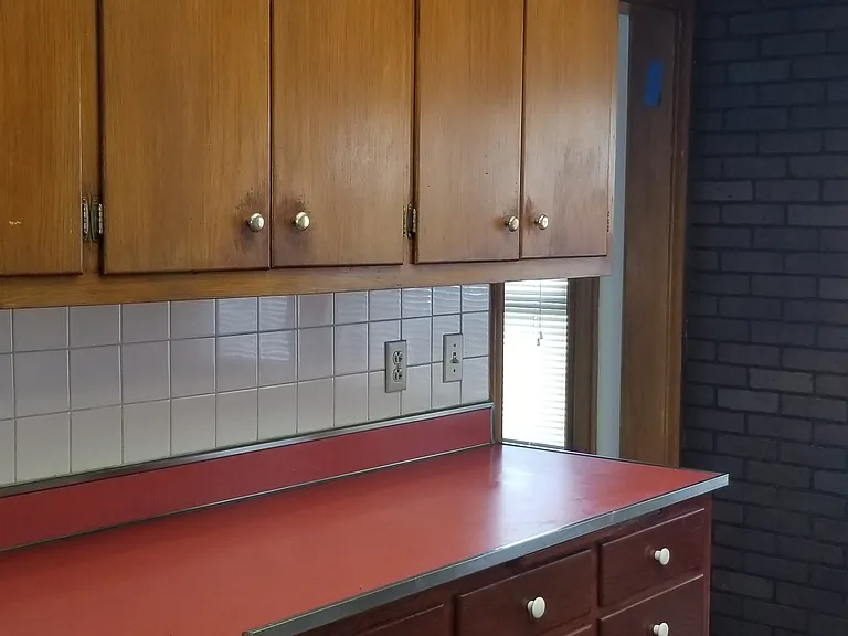 2410 University Ave NE #1 — Photo 3