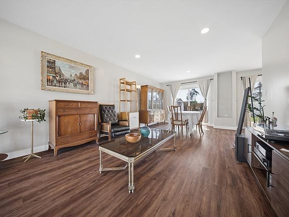 5th image of 703 Westmere Rd