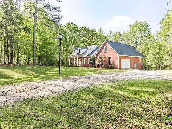 2nd image of 204 Smith Rd