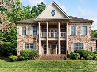 10836 Fox Hedge Rd, Matthews, NC 28105