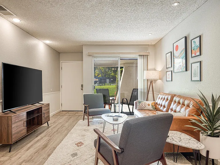 420 N Villa Ct #100 — Photo 19