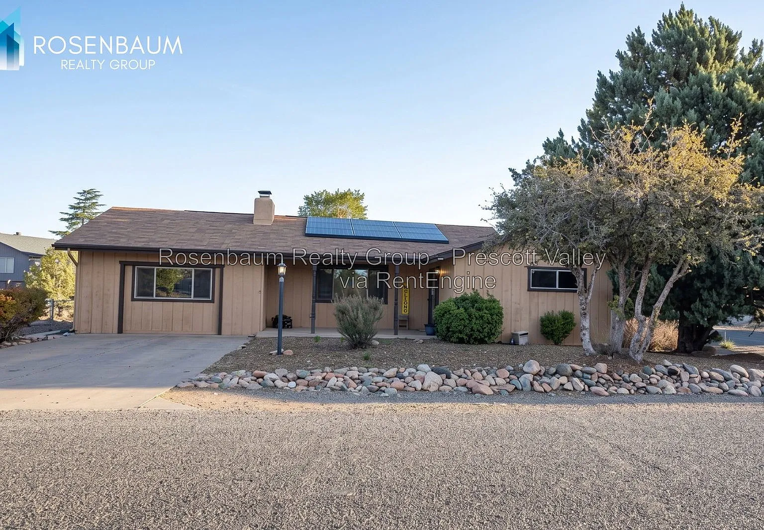 2 bed, 1.5 bath, 1364 sqft, $1,827 — Photo 2