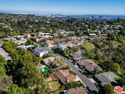 585 Lorna Ln, Los Angeles, CA, 90049