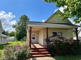 217 W Glenn St, Shelburn, IN