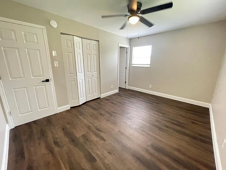 1054 Dalton Ln — Photo 21