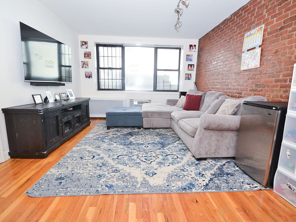 1st image of 1729 2nd Ave APT 4C