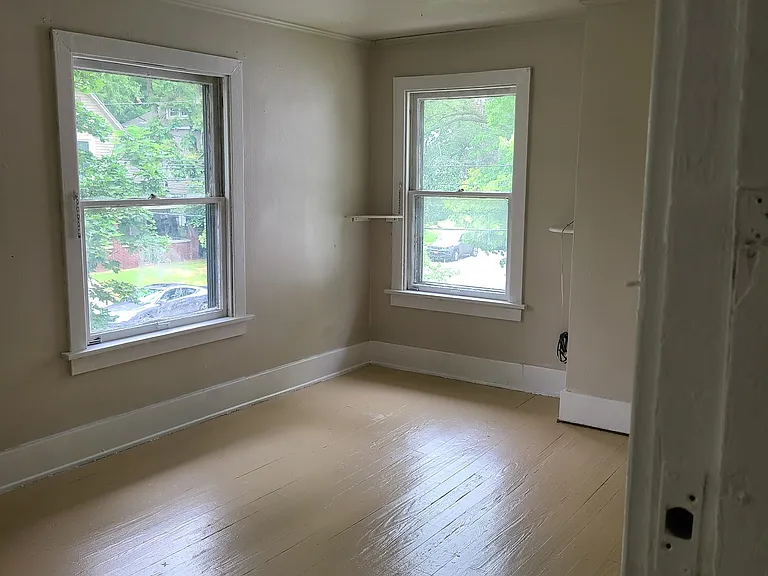 460 Vine St — Photo 10