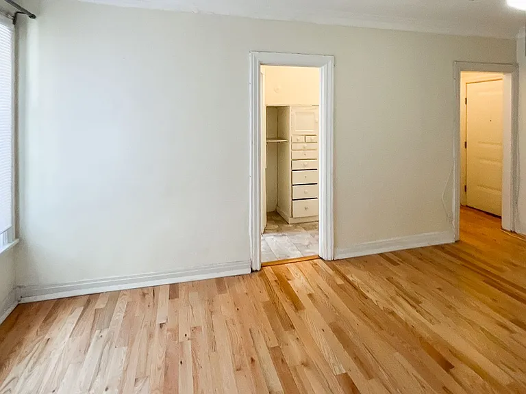 540 W. Briar — Photo 10