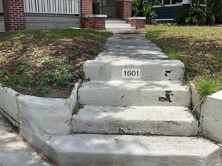 1601 E Jefferson St — Photo 3