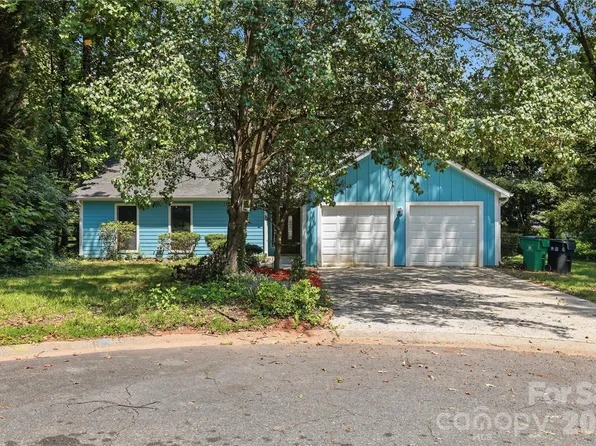 5810 Ness Ct, Charlotte, NC 28208
