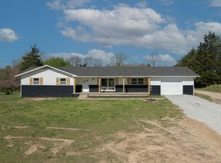 545 School St, Goodman, MO 64843