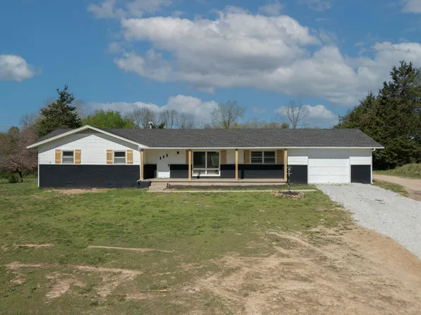 545 School Street, Goodman, MO 64843