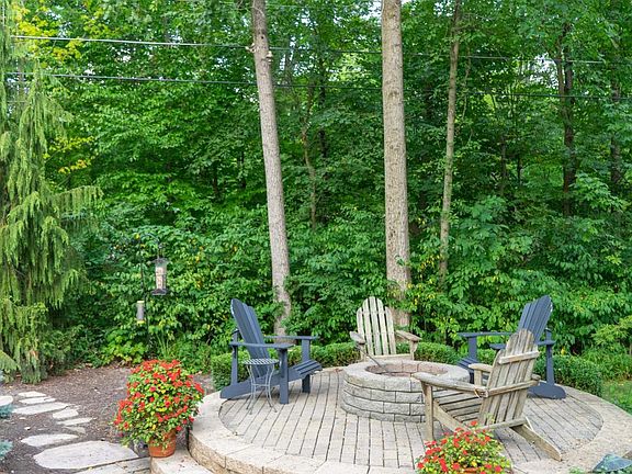 5th image of 8152 Crossgate Ct N