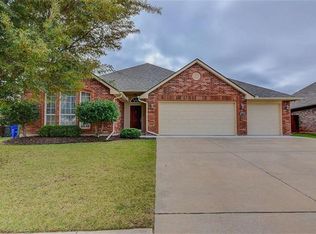 3804 Irvine Dr, Norman, OK 73072