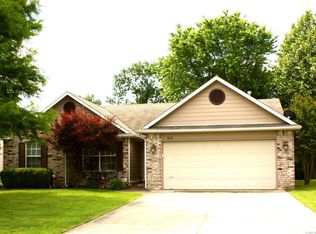 616 W Magnolia St, Coweta, OK 74429