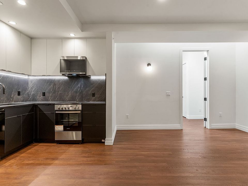 1st image of 105 Court St #210