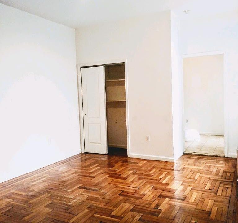 1st image of 2100 Beekman Pl APT 3D