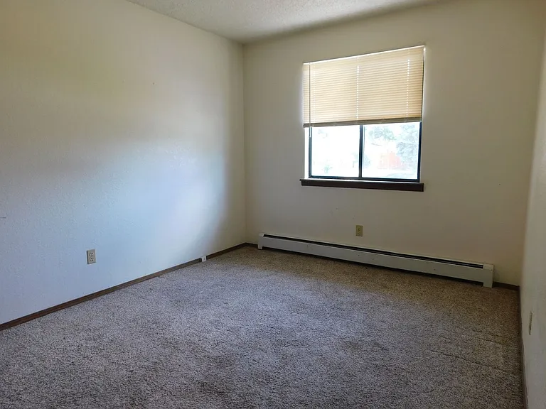 644 Starlight Dr — Photo 12
