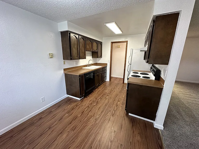 1821 Peachtree Ln #1 — Photo 5