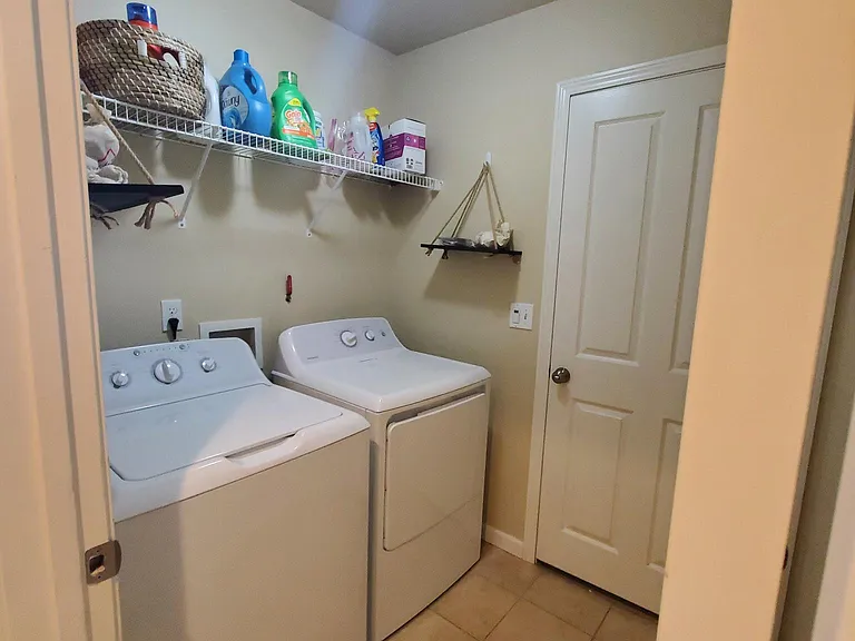 2309 N Water St — Photo 19