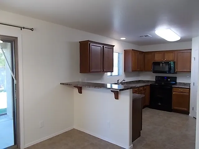 7340 W Alicia Dr — Photo 3