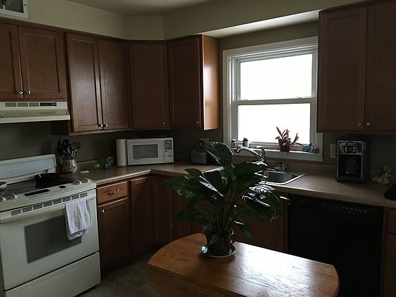 2nd image of 407 Weston Ave