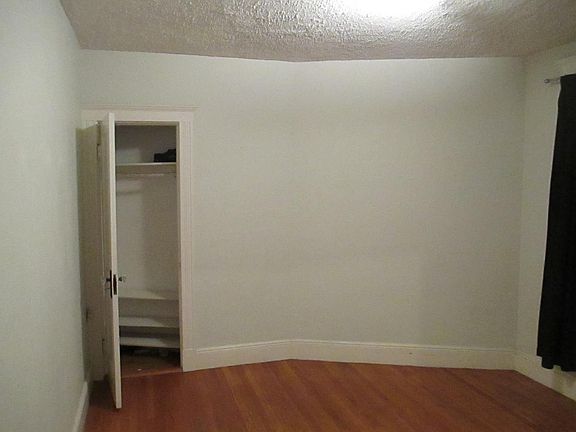 Large Bedroom