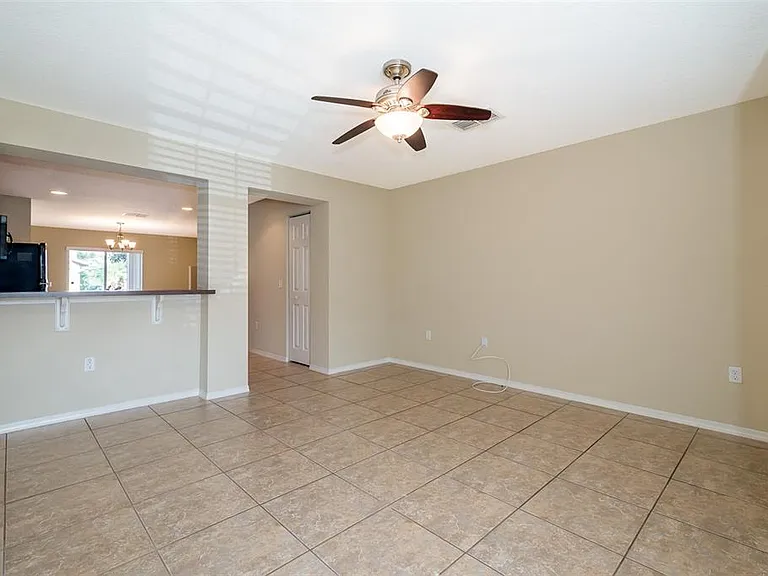 5087 Dominica Dr — Photo 4