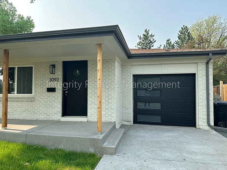 3092 W Layton Ave — Photo 3