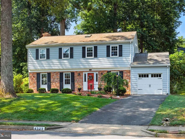 8323 Epinard Ct, Annandale, VA 22003