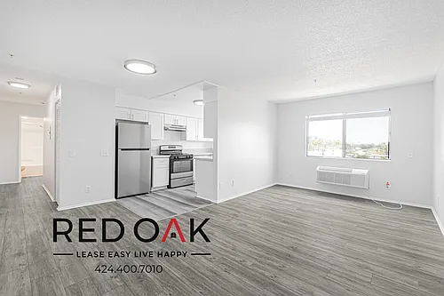 5200 Oakland St #210 Photo 1