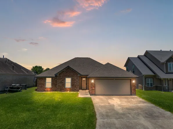 4804 Stingray Dr, Bay City, TX 77414