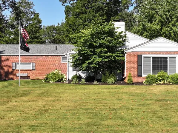 1156 Briarwood Rd, Mansfield, OH 44907
