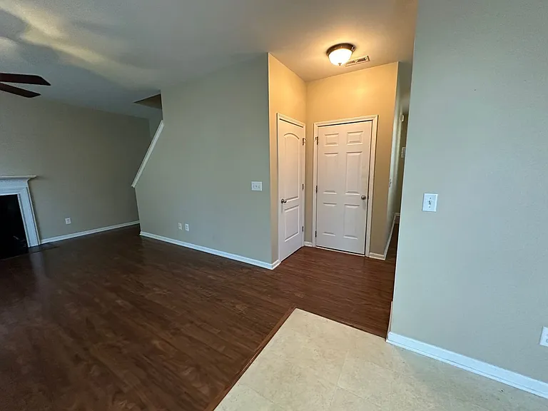 1203 Castle Pines Dr — Photo 11