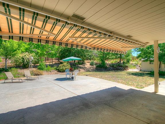 5th image of 11170 Meadow Brook Dr