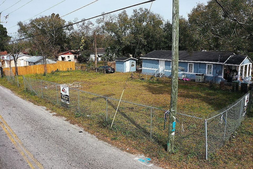 1st image of 3002 E Dr Martin Luther King Jr Blvd