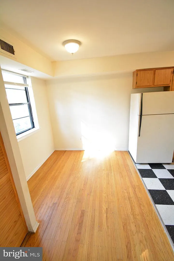 2 bed, 600 sqft, $1,550 — Photo 4